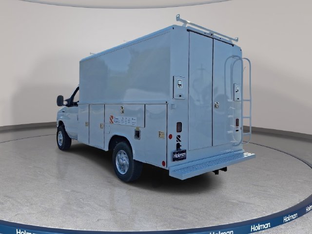 New 2027 Ford E-350 and Econoline 350 Super Duty w/ Power Equipment Group RWD image 5