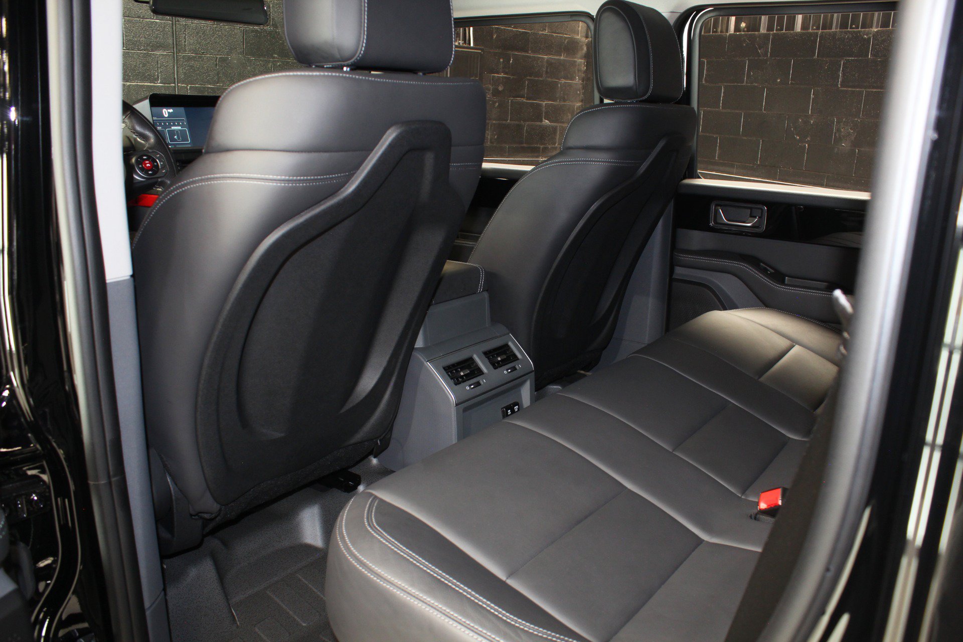 Used 2024 INEOS Grenadier Station Wagon AWD/4WD image 51