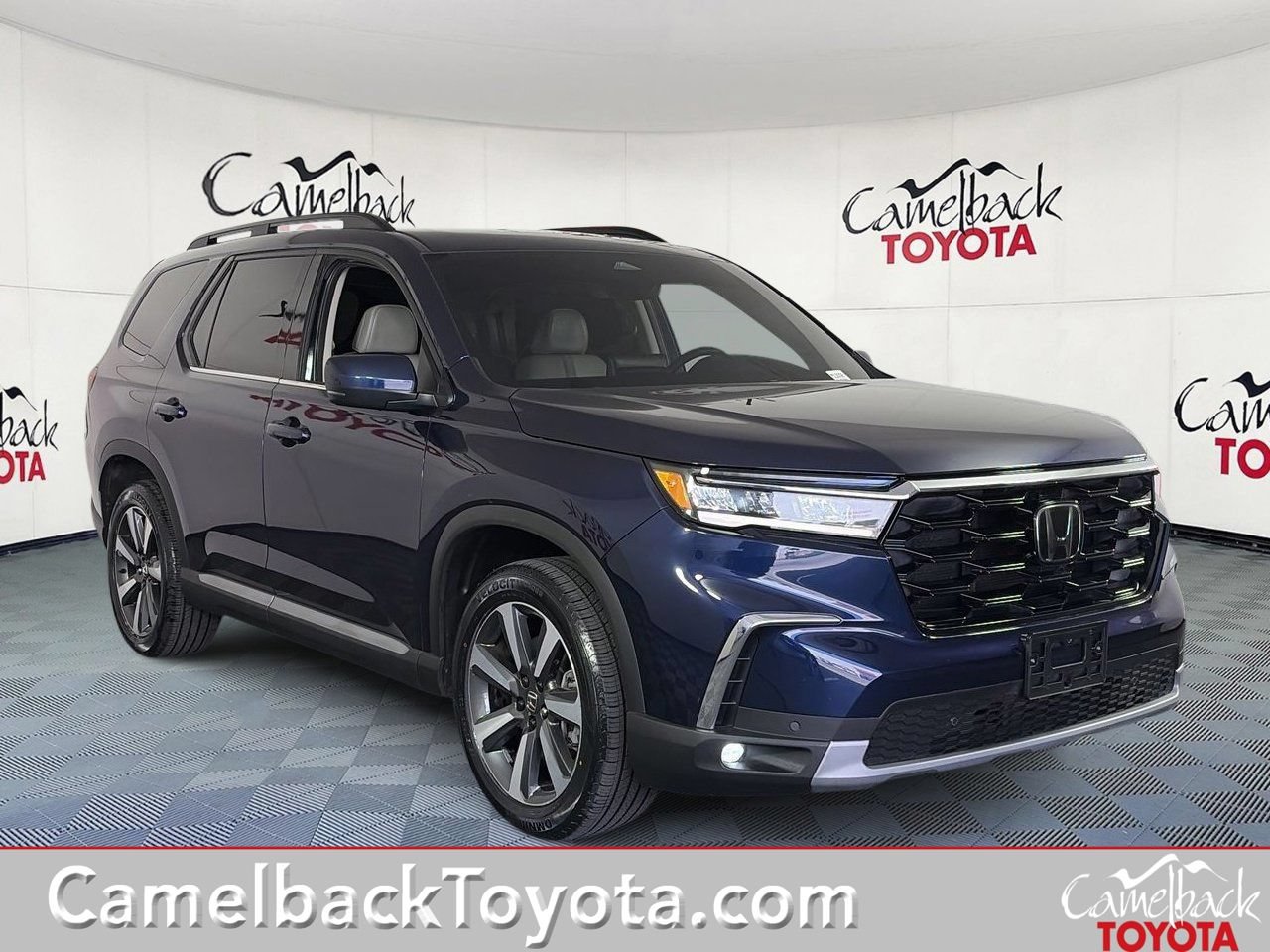Used 2023 Honda Pilot Touring video 1