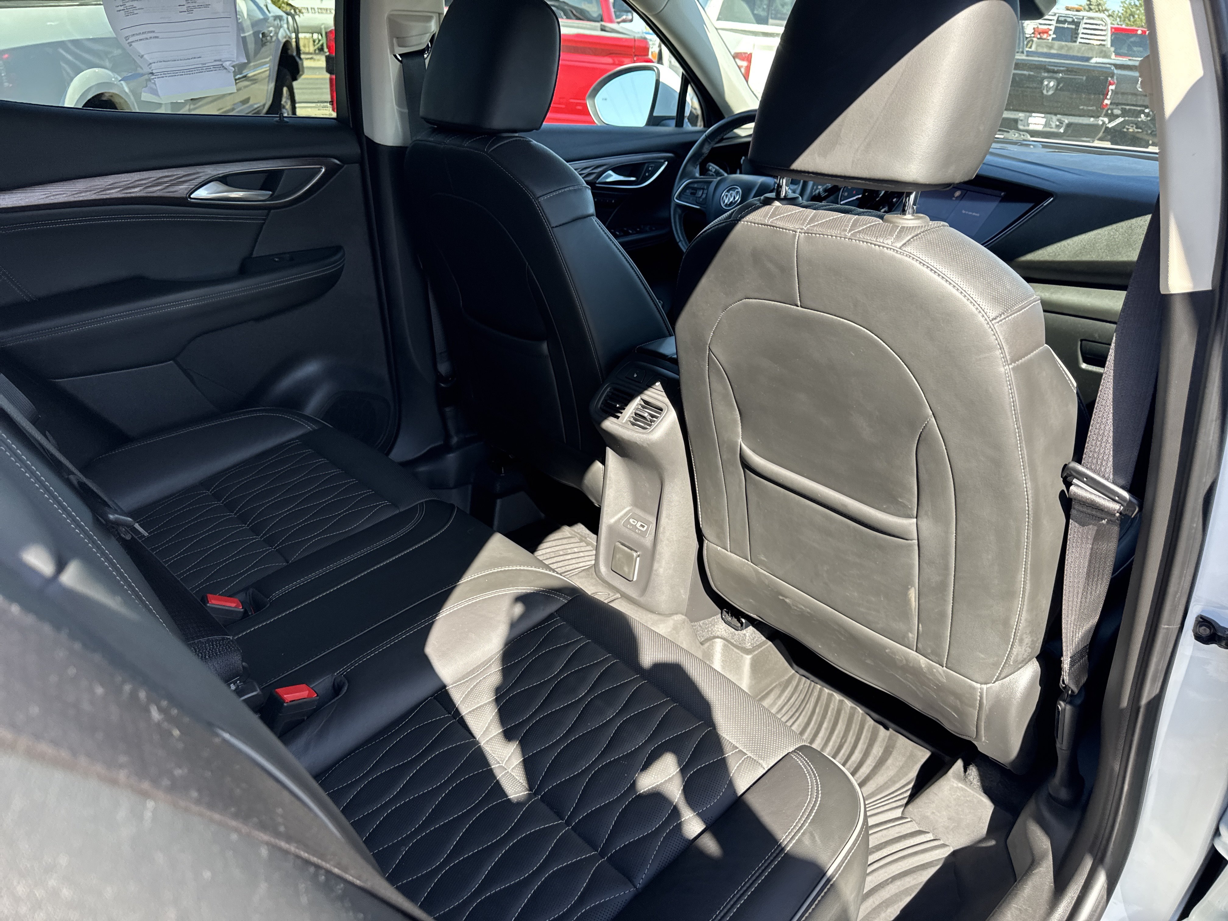 Used 2021 Buick Envision Avenir w/ Technology Package II AWD/4WD image 28