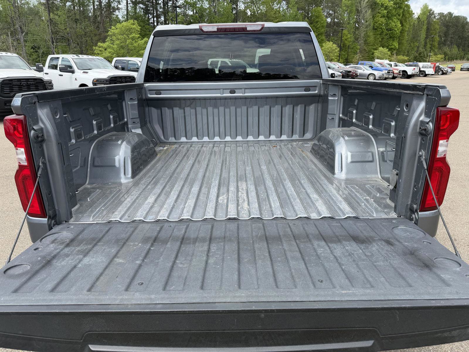 Used 2021 Chevrolet Silverado 1500 Custom image 21