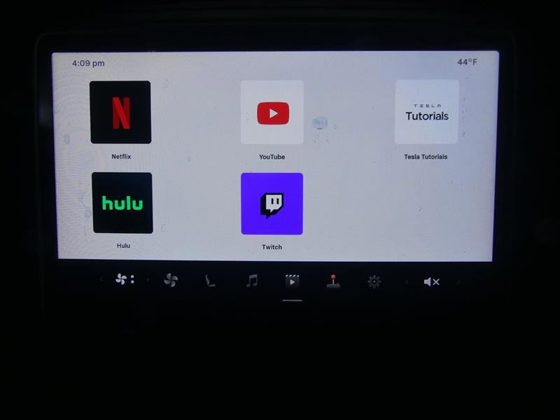 Used 2024 Tesla Model 3 image 19