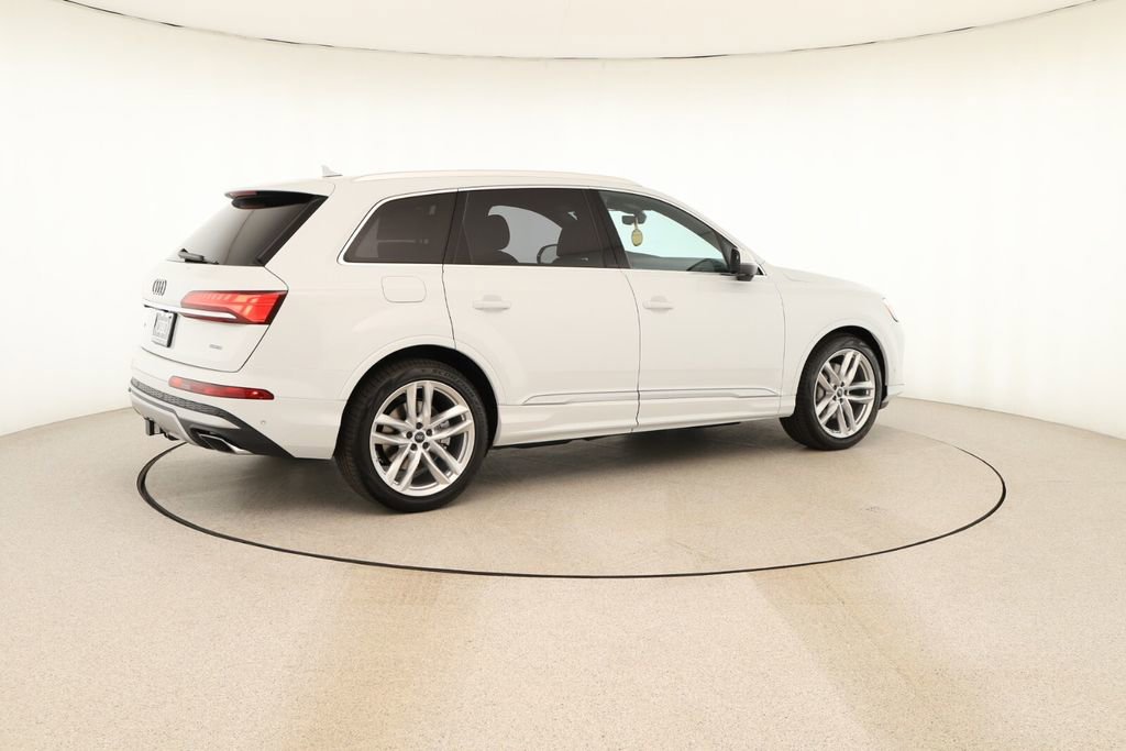 New 2025 Audi Q7 3.0T Premium Plus AWD/4WD image 7