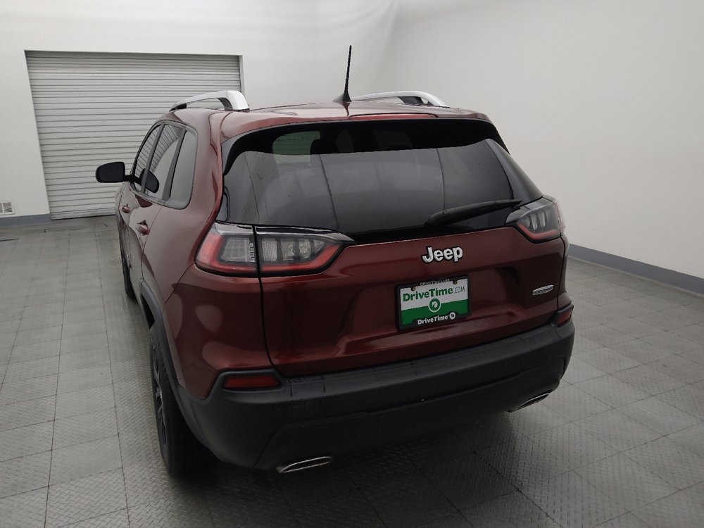 Used 2020 Jeep Cherokee Latitude FWD image 6