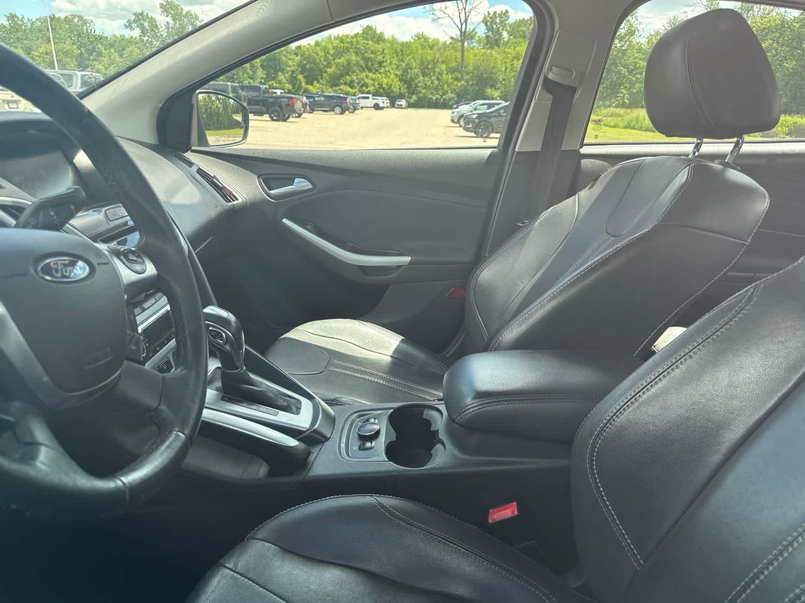 Used 2013 Ford Focus SE FWD image 31