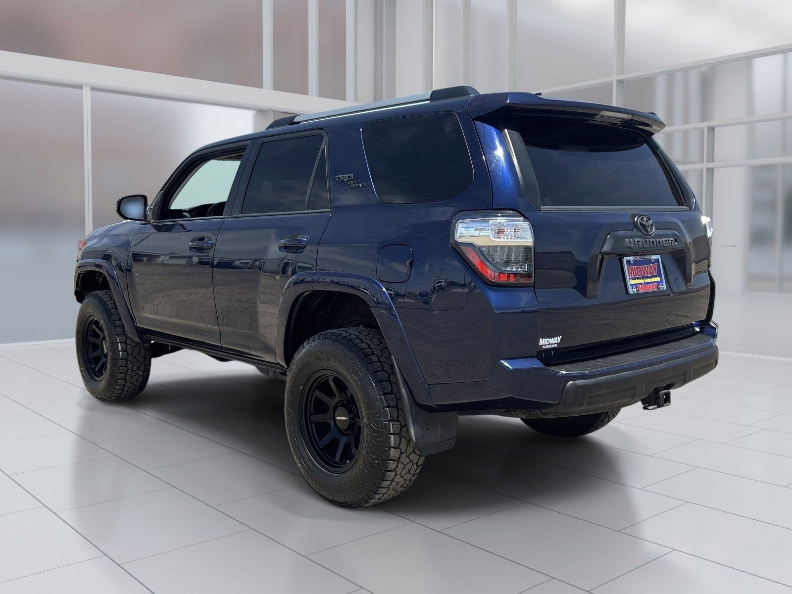 Used 2017 Toyota 4Runner TRD Off-Road Premium AWD/4WD image 4
