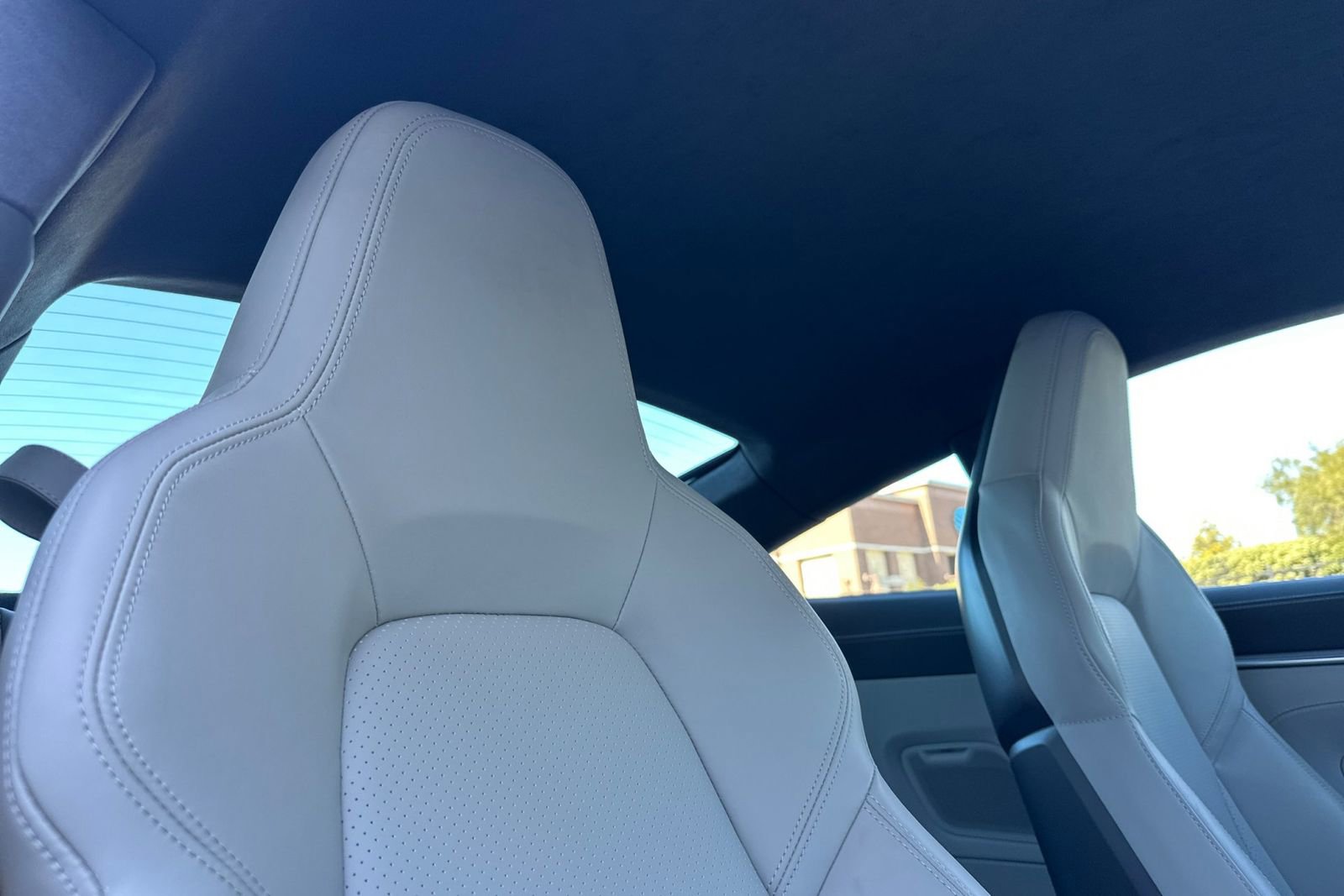 Used 2022 Porsche 911 Turbo S image 18