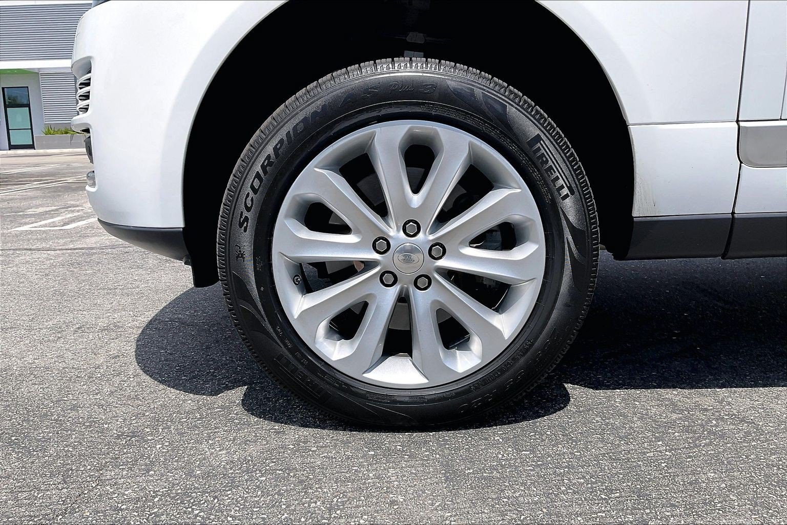 Used 2014 Land Rover Range Rover HSE AWD/4WD image 10