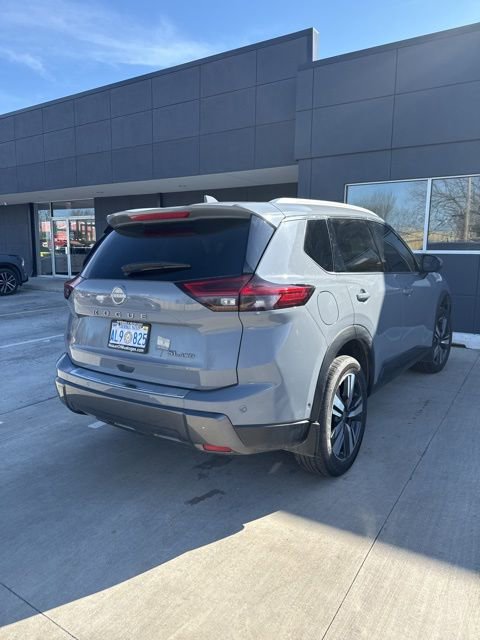 Used 2025 Nissan Rogue SL image 6