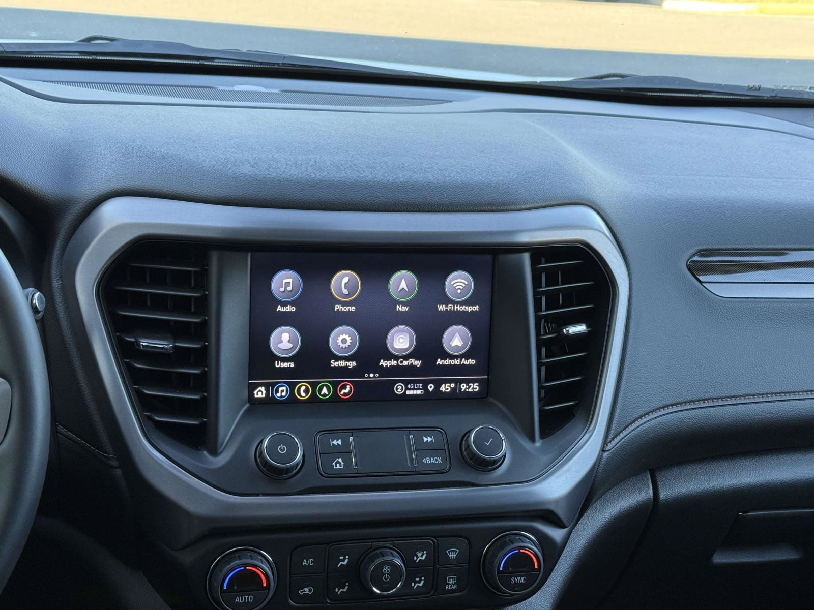 Certified 2023 GMC Acadia AT4 w/ Technology Package AWD/4WD image 10