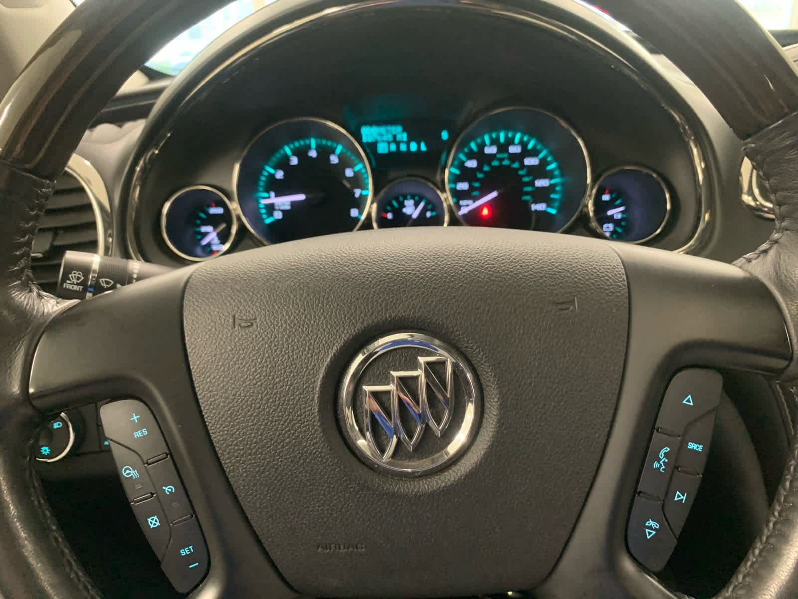 Used 2015 Buick Enclave Leather image 25