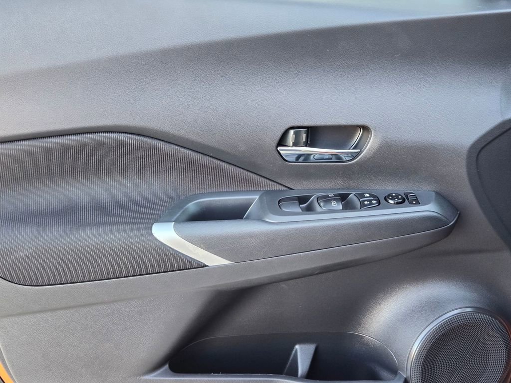 Used 2024 Nissan Kicks SV image 11