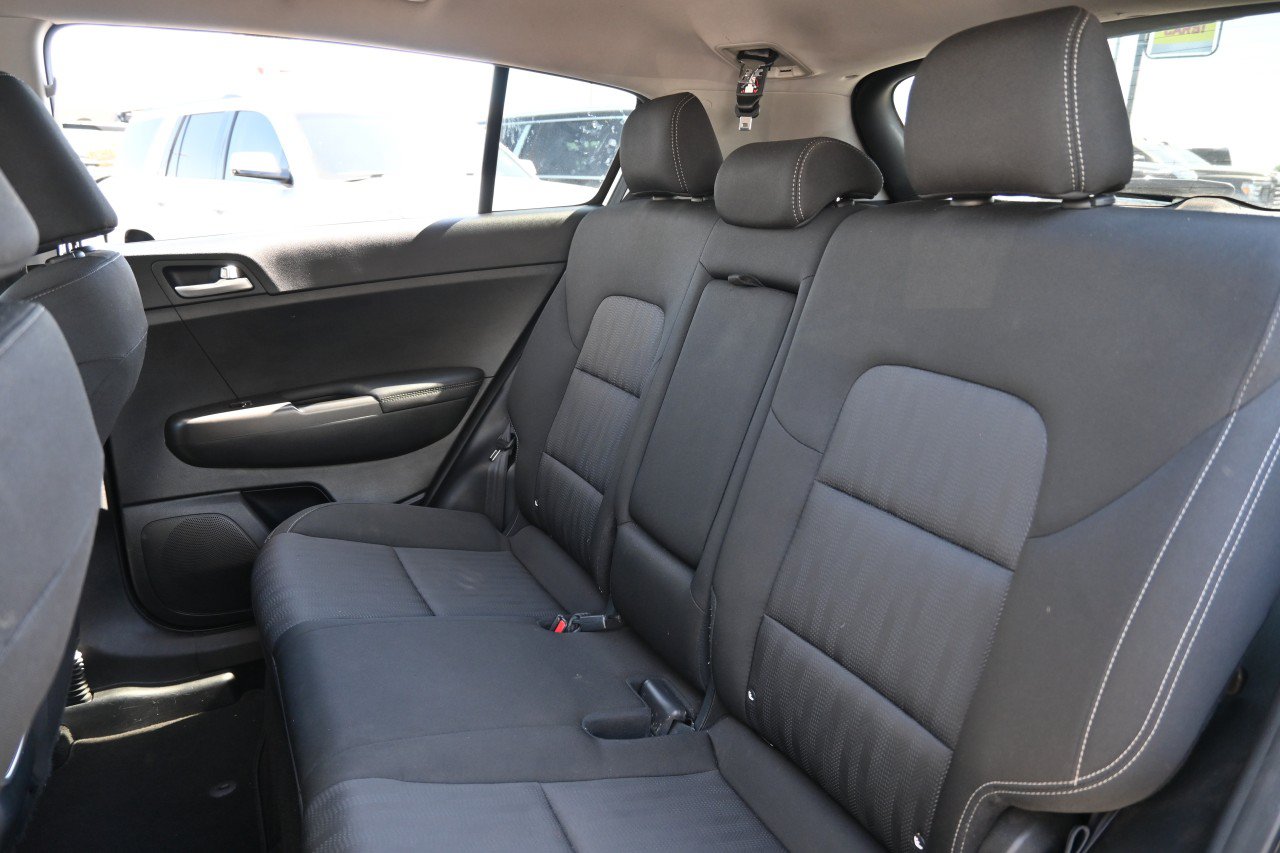 Used 2022 Kia Sportage LX FWD image 19