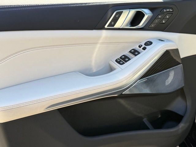 Used 2026 BMW X7 M60i image 18