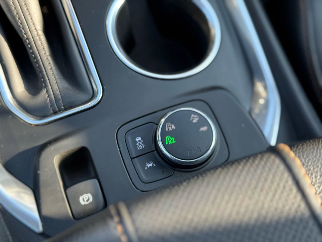 Used 2020 Chevrolet Traverse Premier w/ Redline Edition image 15