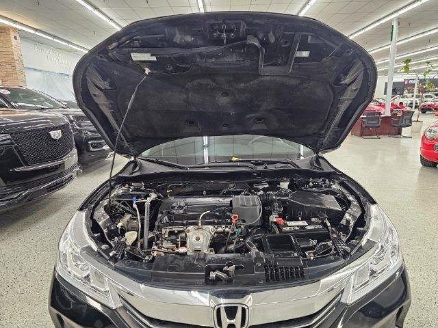 Used 2016 Honda Accord LX image 40