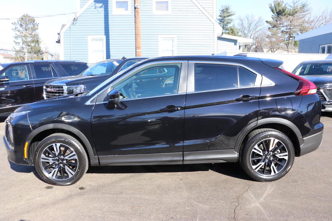 Used 2025 Mitsubishi Eclipse Cross SE image 2