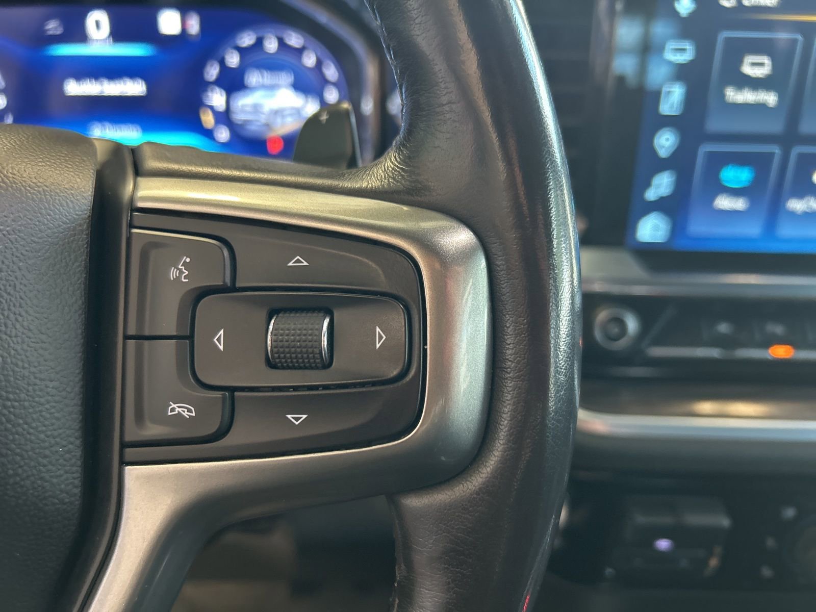 Used 2023 Chevrolet Silverado 1500 LTZ w/ Technology Package image 20