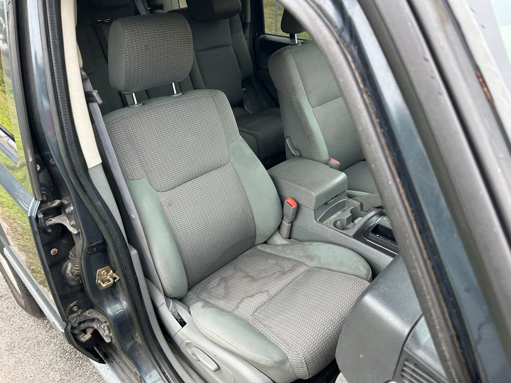 Used 2007 Jeep Commander Sport image 15