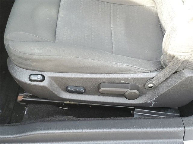 Used 2005 Ford Mustang Deluxe image 22