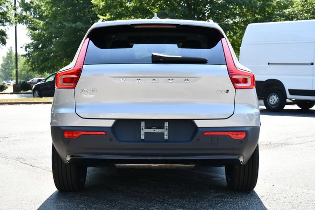 Certified 2023 Volvo XC40 B5 Plus w/ Driver Assist Package AWD/4WD image 6
