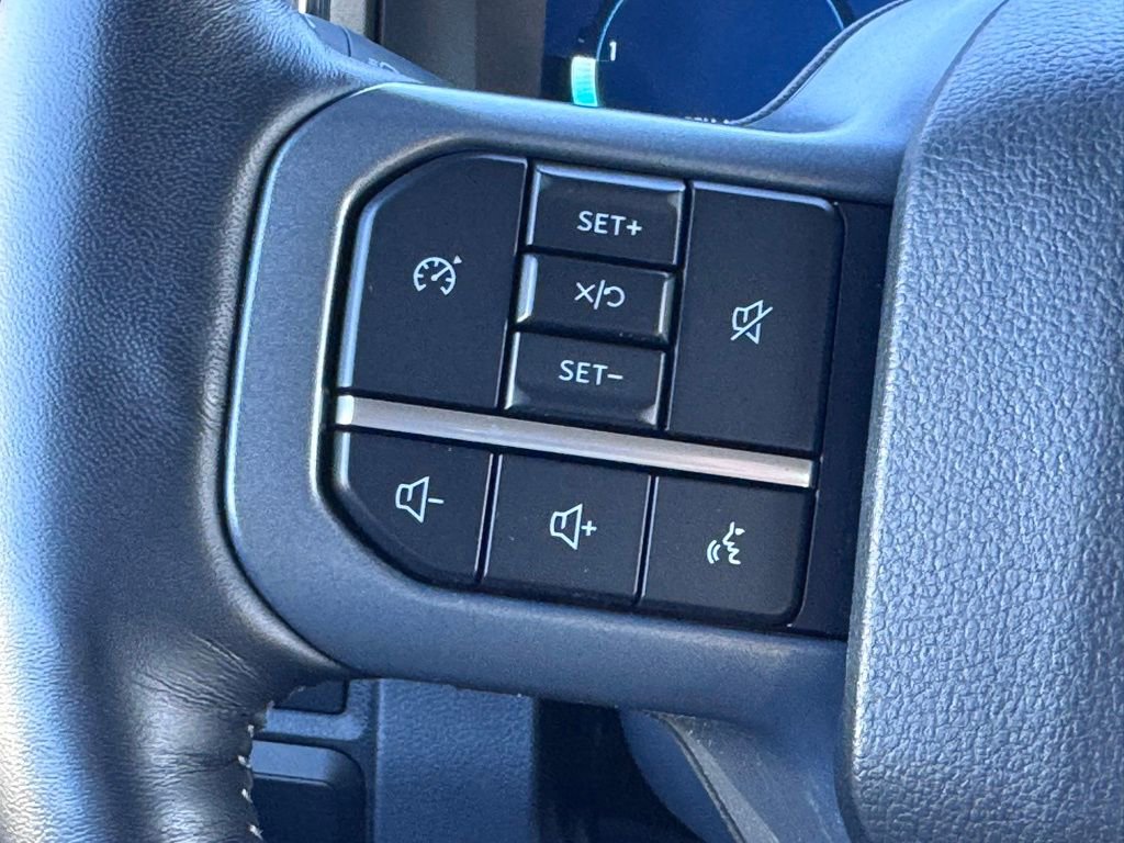 Used 2024 Ford F250 Lariat image 8