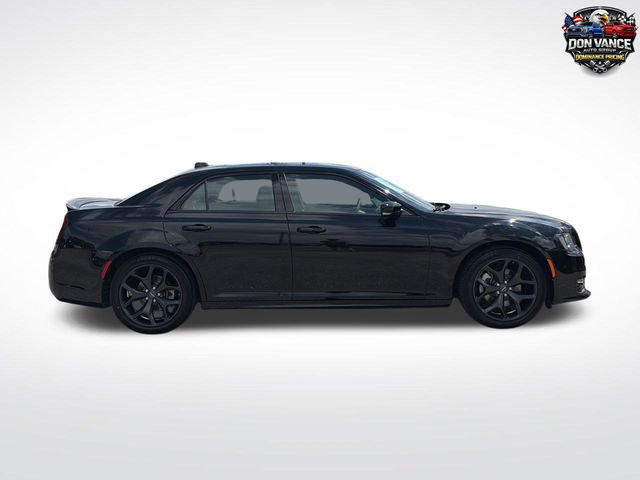 Used 2022 Chrysler 300 S w/ Safetytec Plus Group RWD image 7