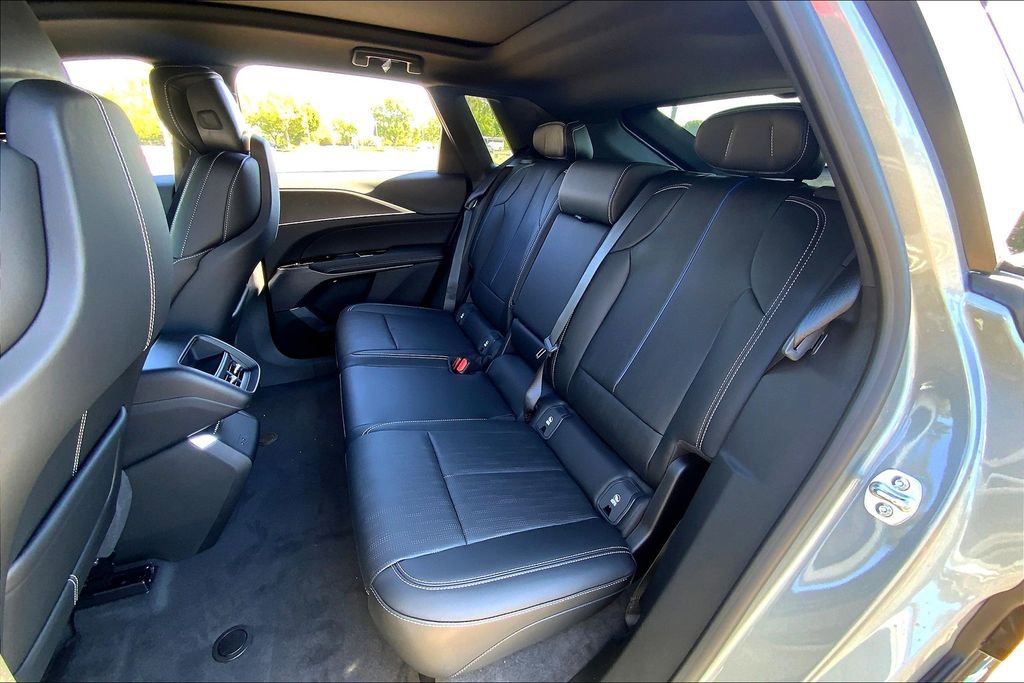 New 2026 Cadillac Lyriq Sport image 27