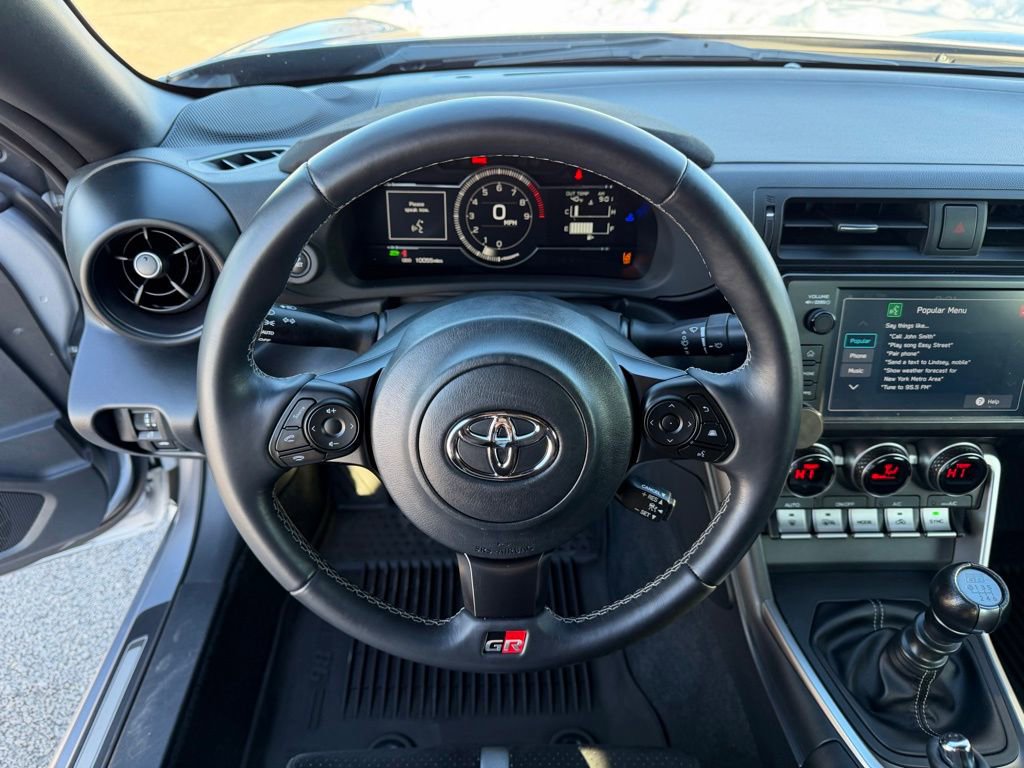 Used 2025 Toyota GR86 Premium w/ ALL Weather Mat Package (TMS) image 10