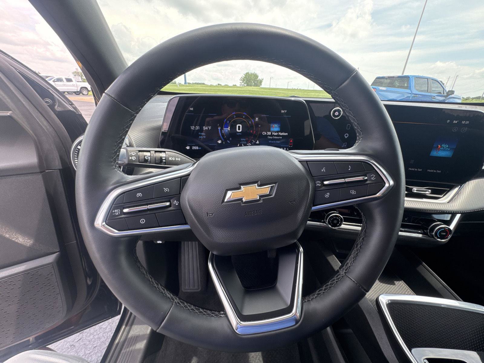 Used 2025 Chevrolet Equinox LT FWD image 20