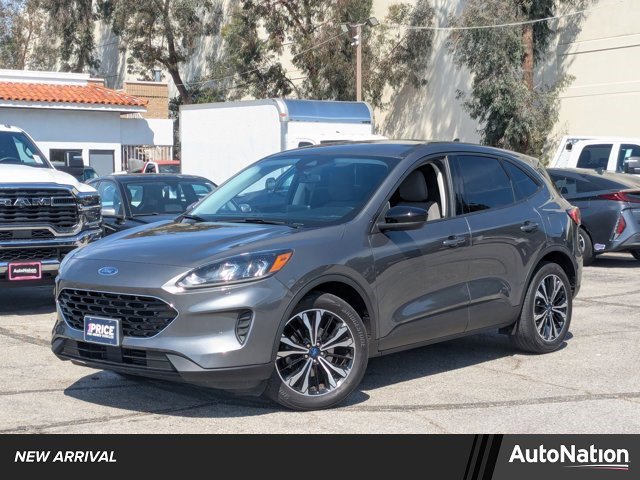 Used 2022 Ford Escape SE w/ SE Sport Appearance Package