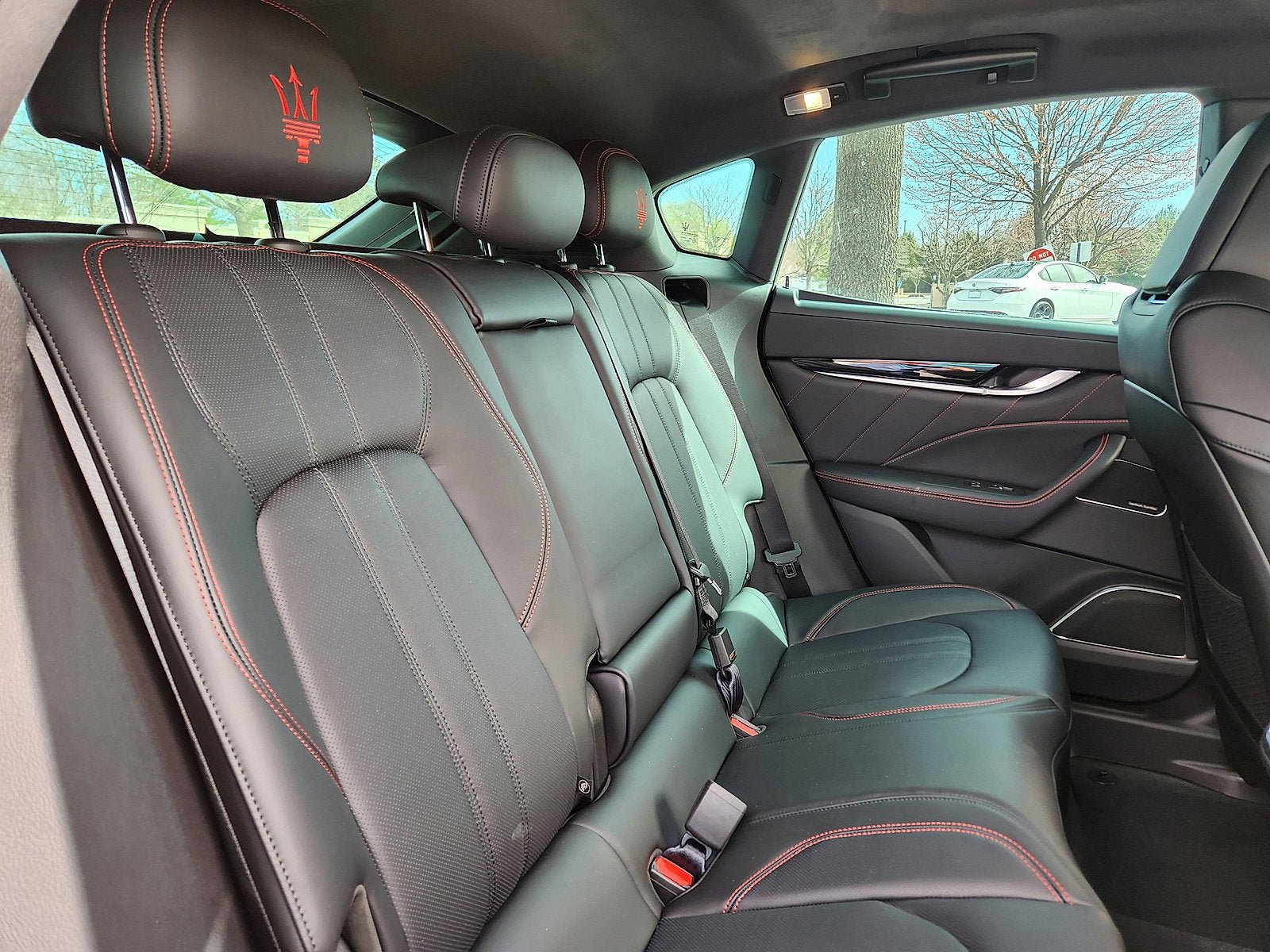 New 2024 Maserati Levante GT Ultima image 9