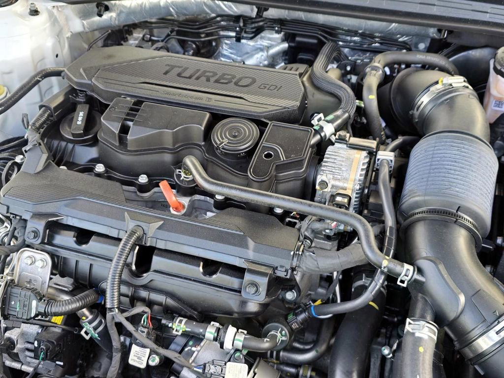 Used 2023 Kia K5 GT-Line image 12