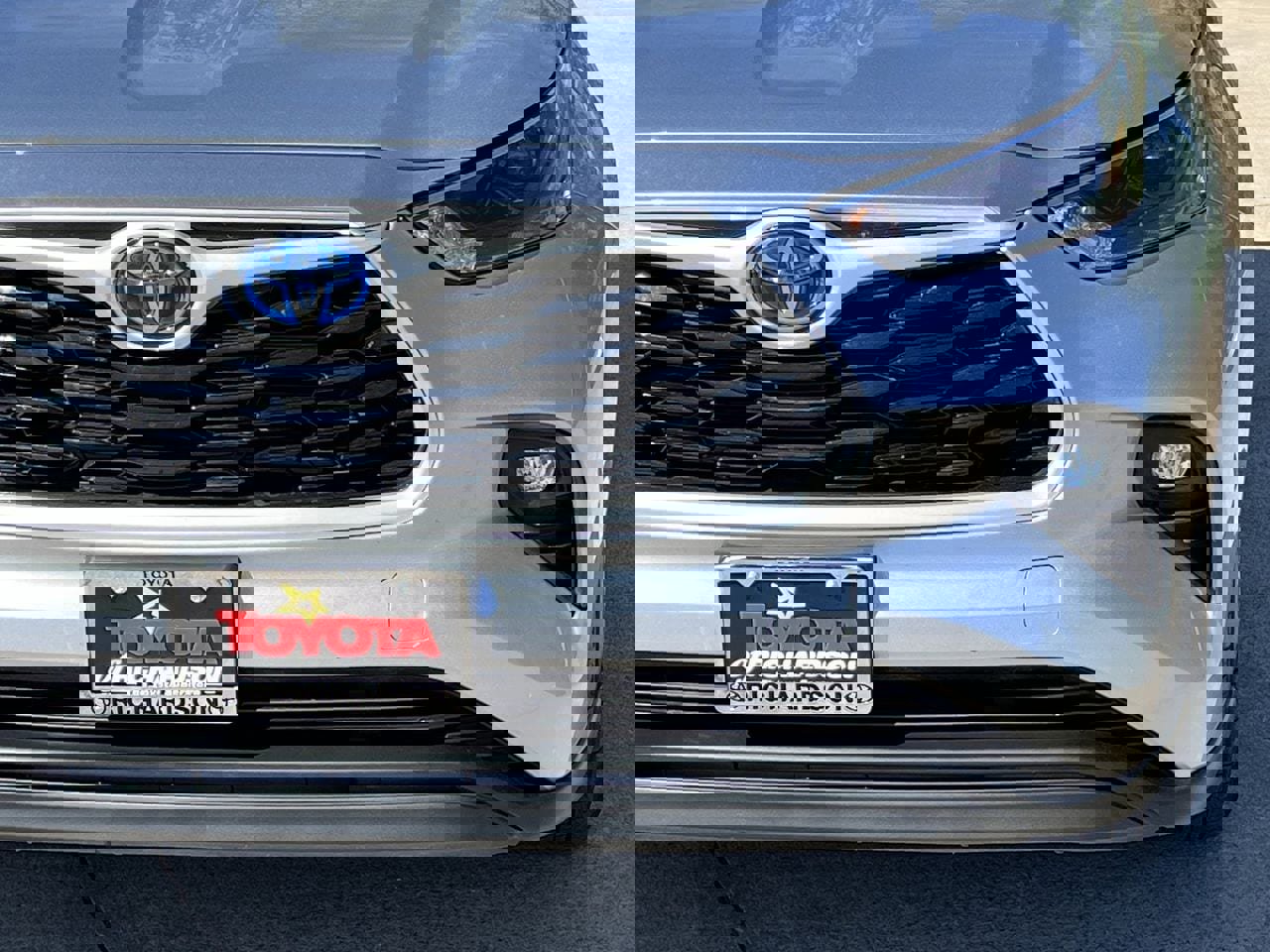 Used 2022 Toyota Highlander XLE image 8