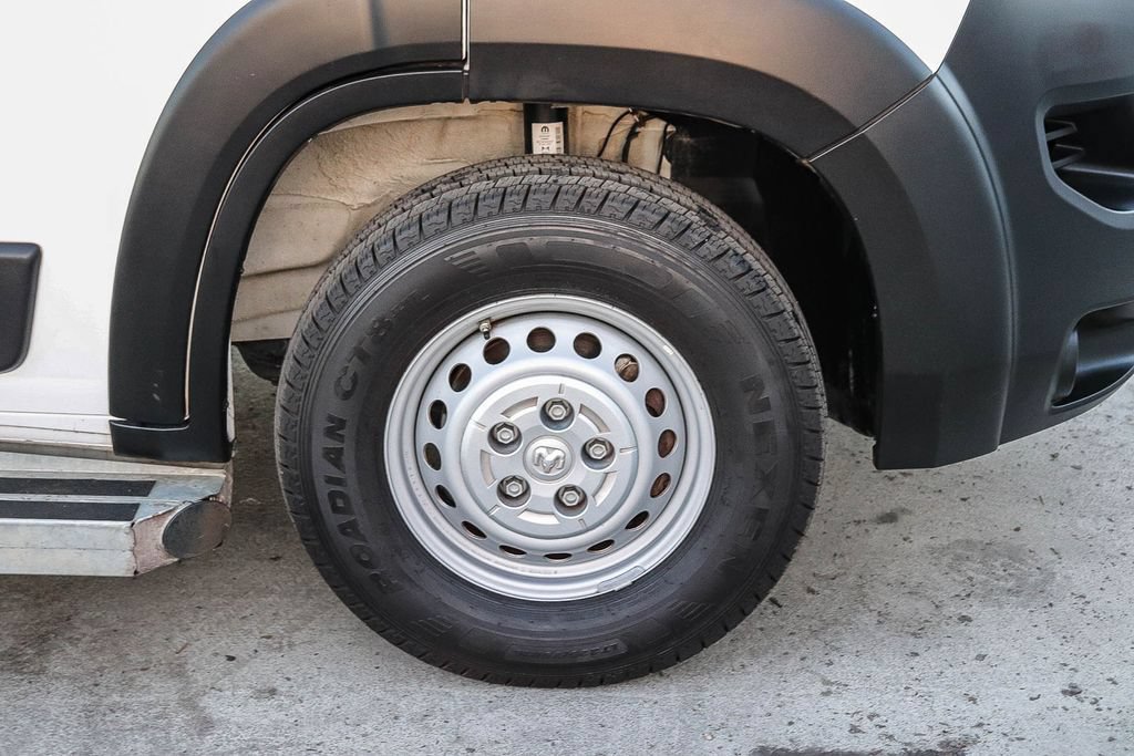 Used 2025 RAM ProMaster 2500 w/ U-Haul Equipment Group FWD image 11
