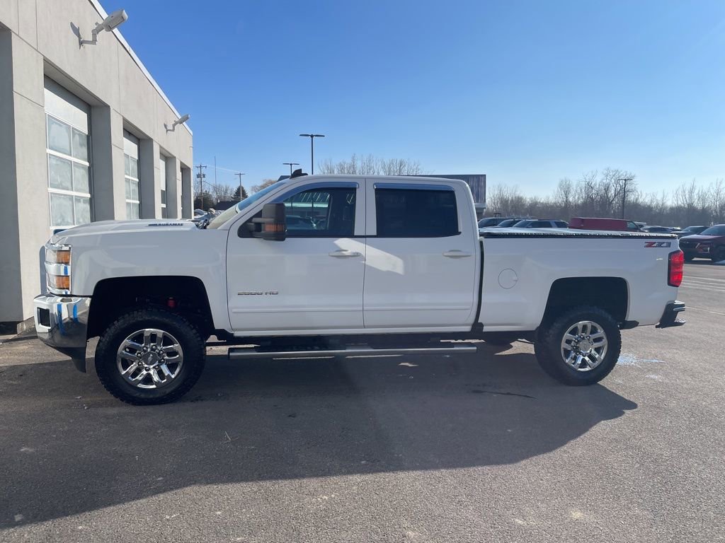Used 2018 Chevrolet Silverado 2500 LT w/ LT Fleet Convenience Package image 4