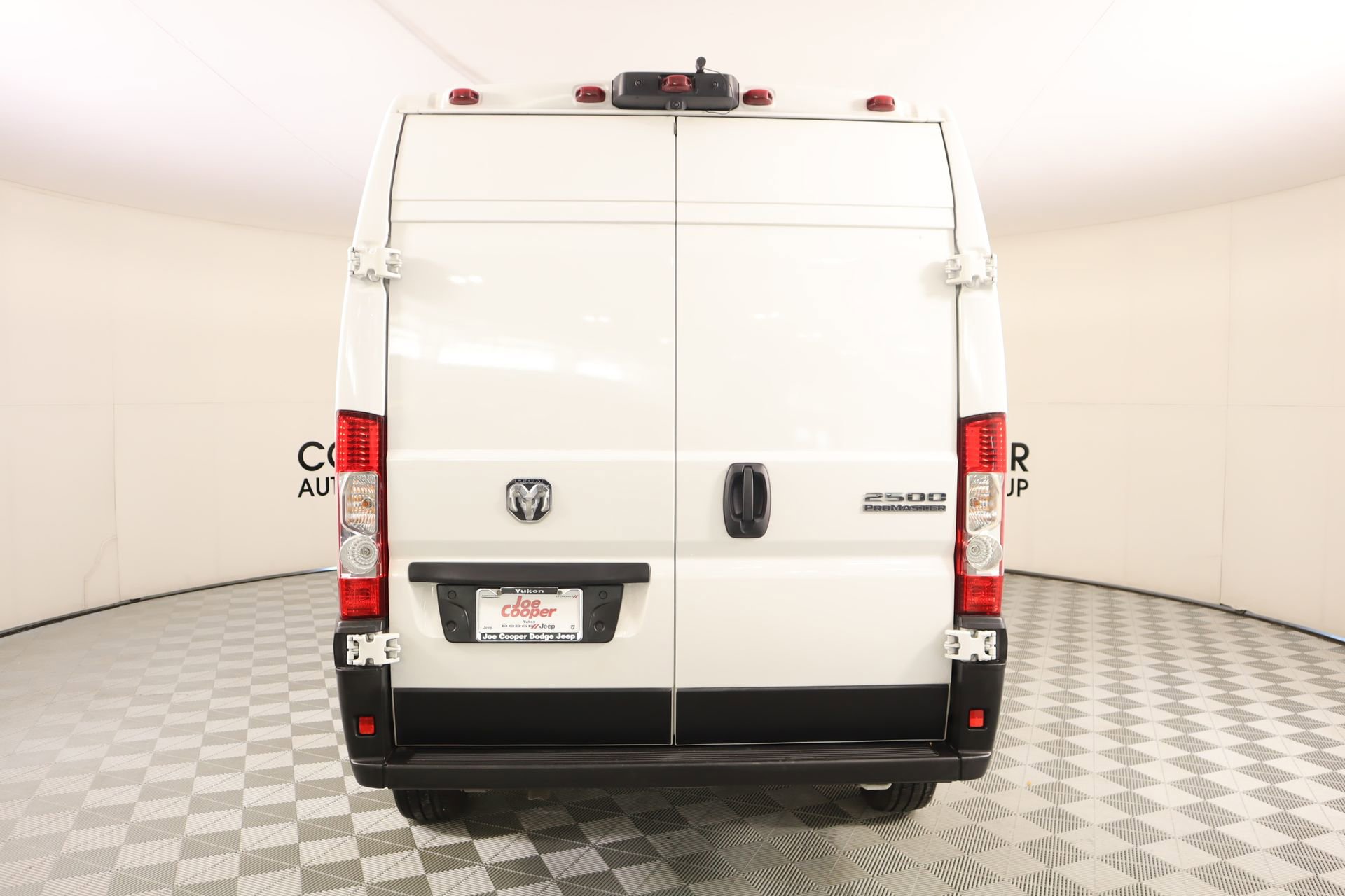 Used 2025 RAM ProMaster 2500 w/ Convenience Group image 19