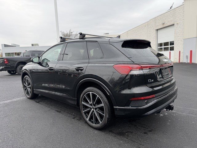 Used 2022 Audi Q4 e-tron Premium Plus image 3