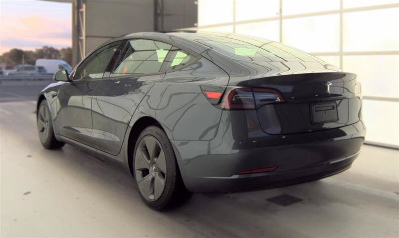 Used 2023 Tesla Model 3 Standard Range RWD image 4