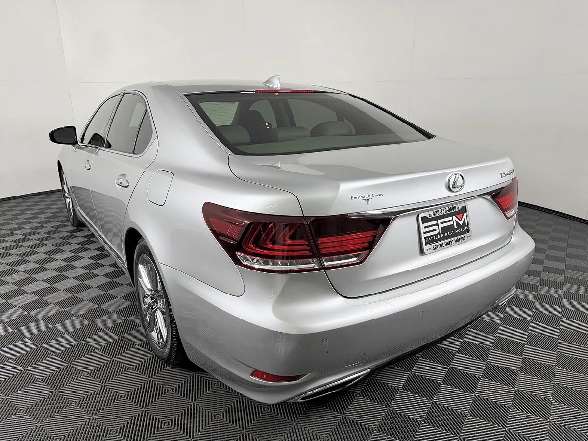 Used 2014 Lexus LS 460 w/ Comfort Package RWD image 16