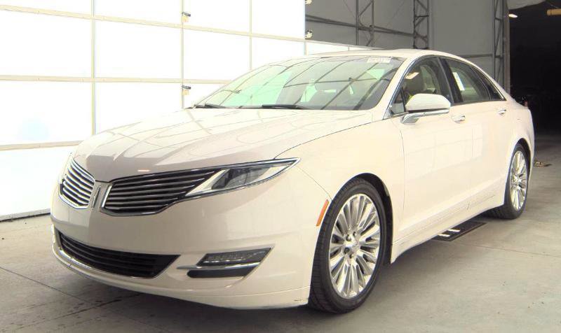 Used 2013 Lincoln MKZ FWD image 6