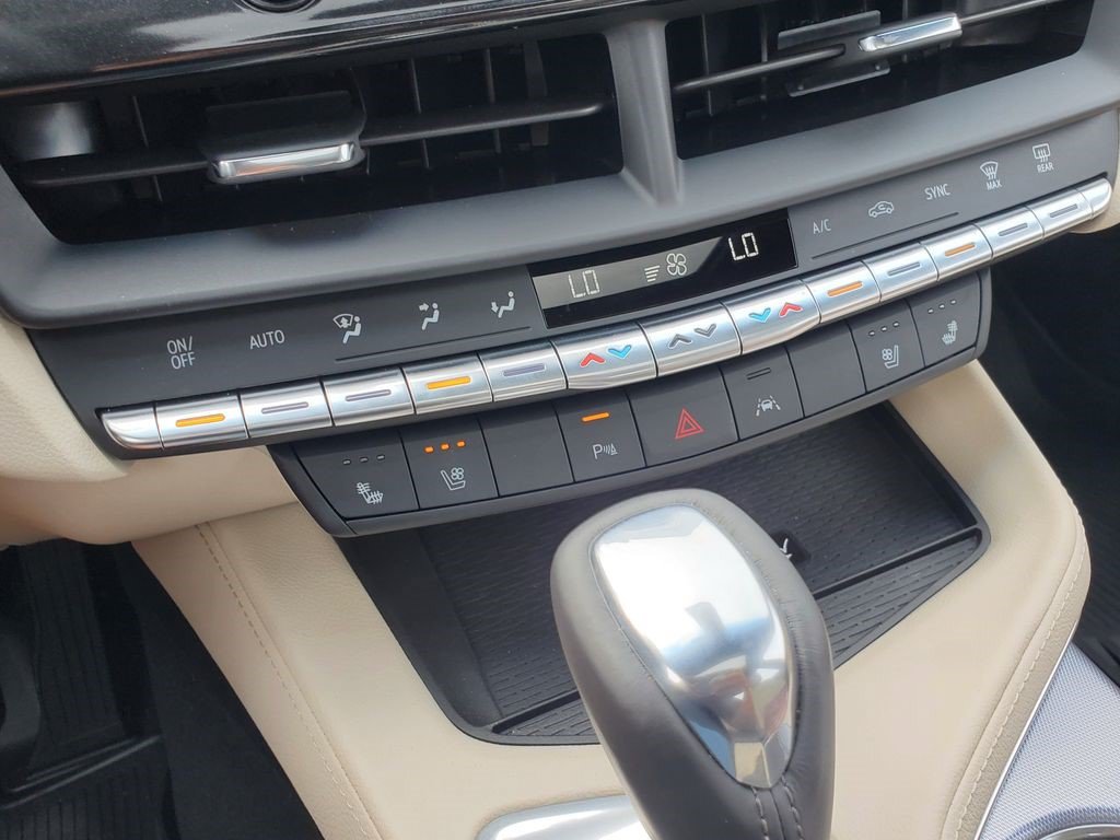 Certified 2025 Cadillac CT4 Premium Luxury AWD/4WD image 29