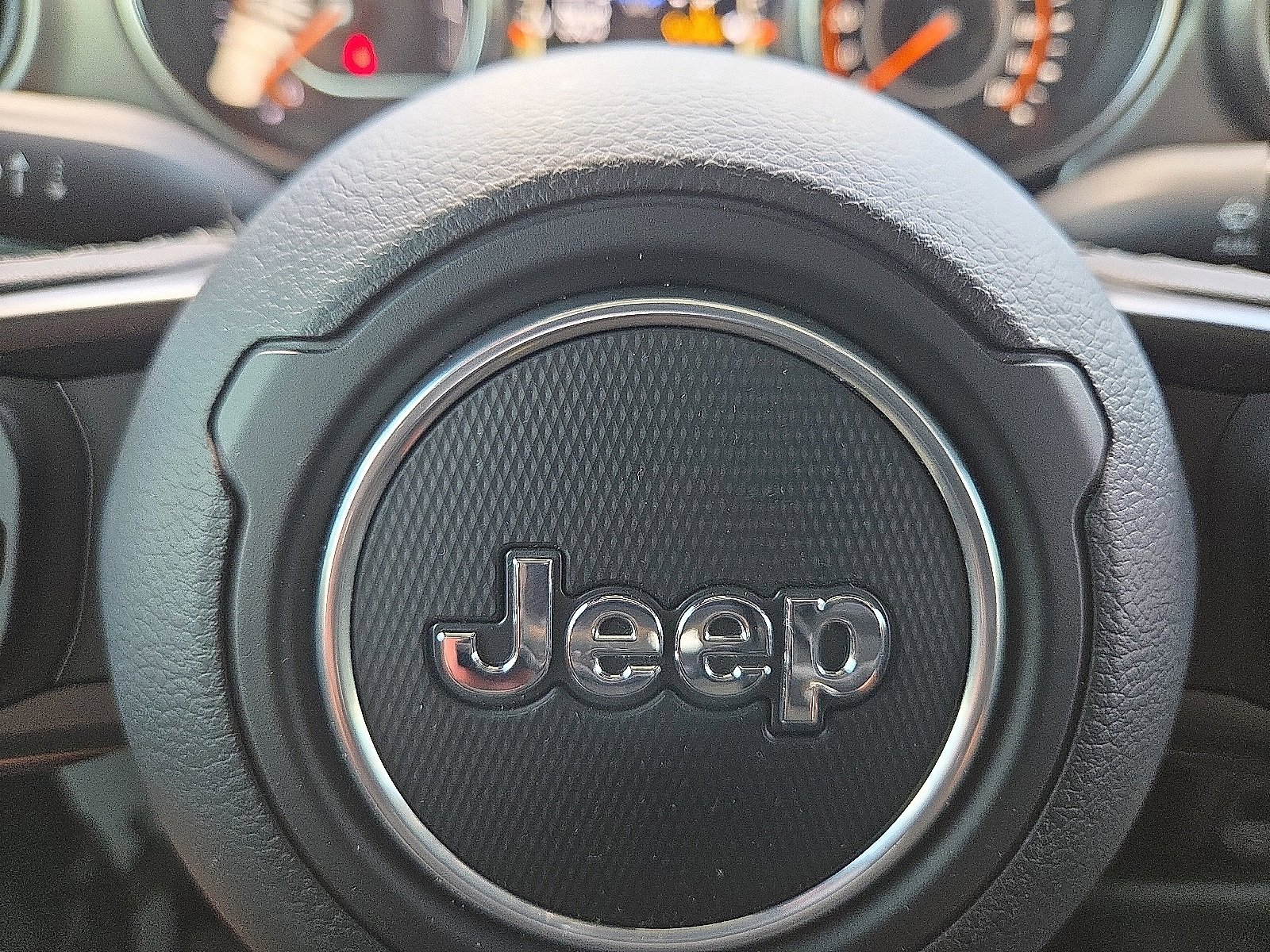 Used 2023 Jeep Gladiator Sport image 22