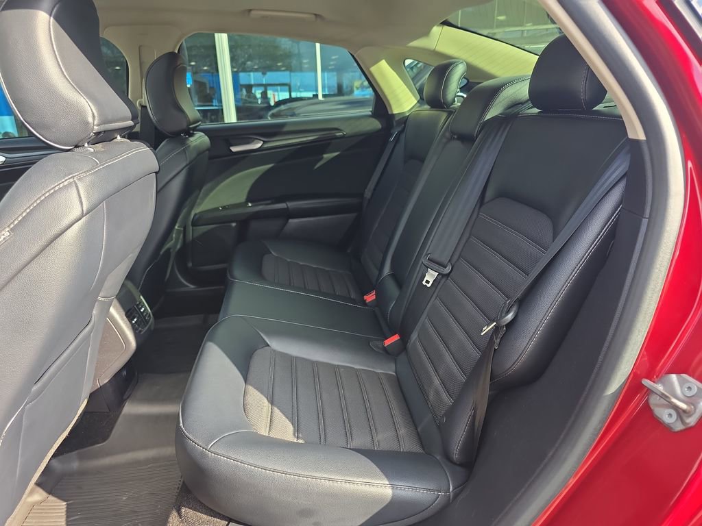 Used 2018 Ford Fusion SE w/ Equipment Group 201A image 37