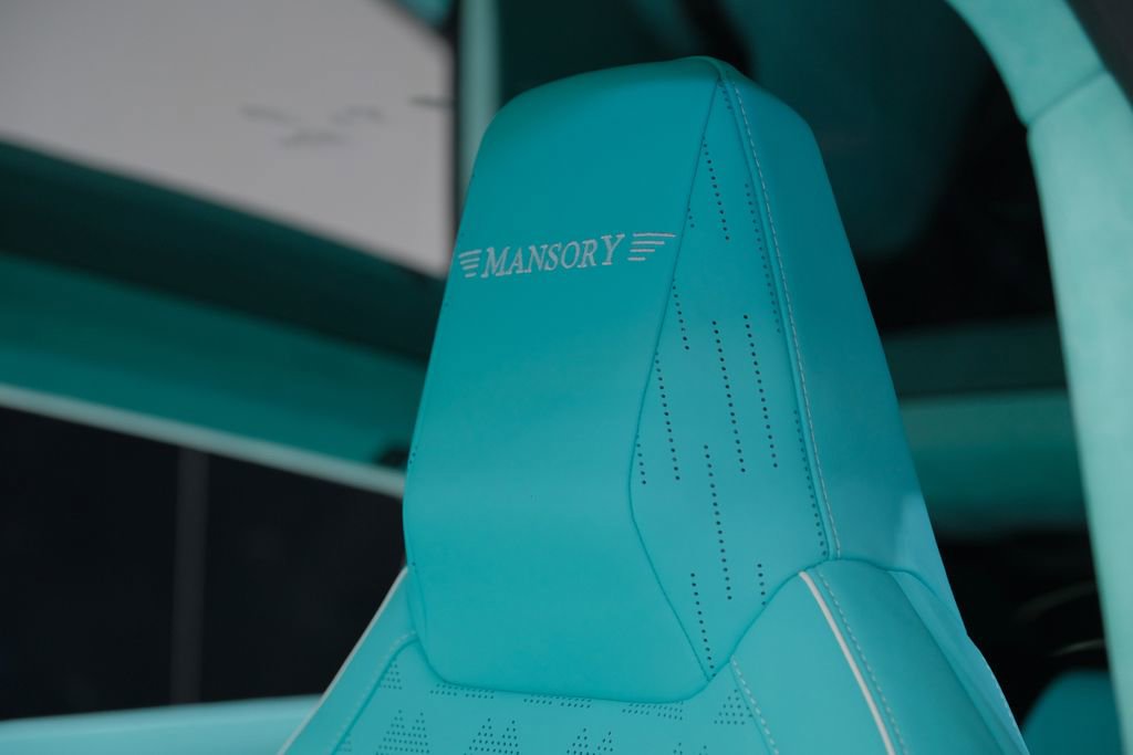 Used 2025 Tesla Cybertruck AWD Crew Cab image 29