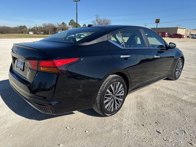 Used 2025 Nissan Altima 2.5 SV image 5