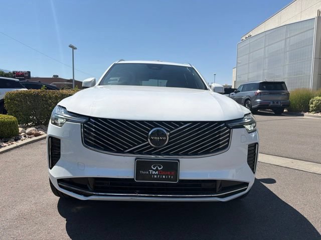 Used 2025 Volvo XC90 B6 Plus w/ Protection Package Premier AWD/4WD image 3