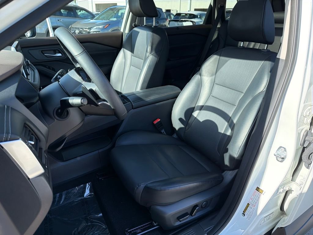 Certified 2023 Nissan Rogue SV w/ SV Premium B Package image 32