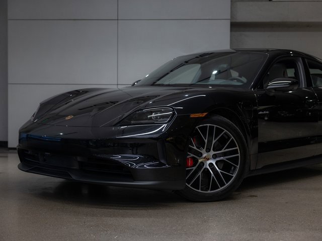 New 2025 Porsche Taycan 4S image 15