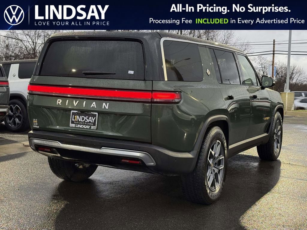 Used 2023 Rivian R1S Adventure image 3